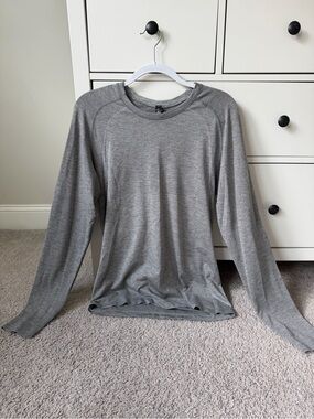 lululemon athletica Men's Long Sleeve Metal Vent Shirt- Heather Gray
